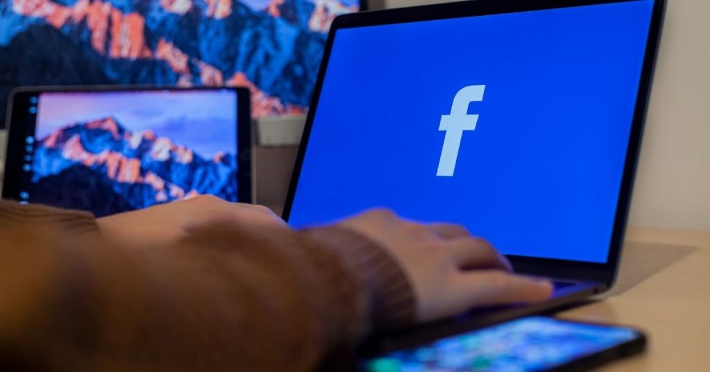 facebook-maj-labellisation-messages-informatifs-climat