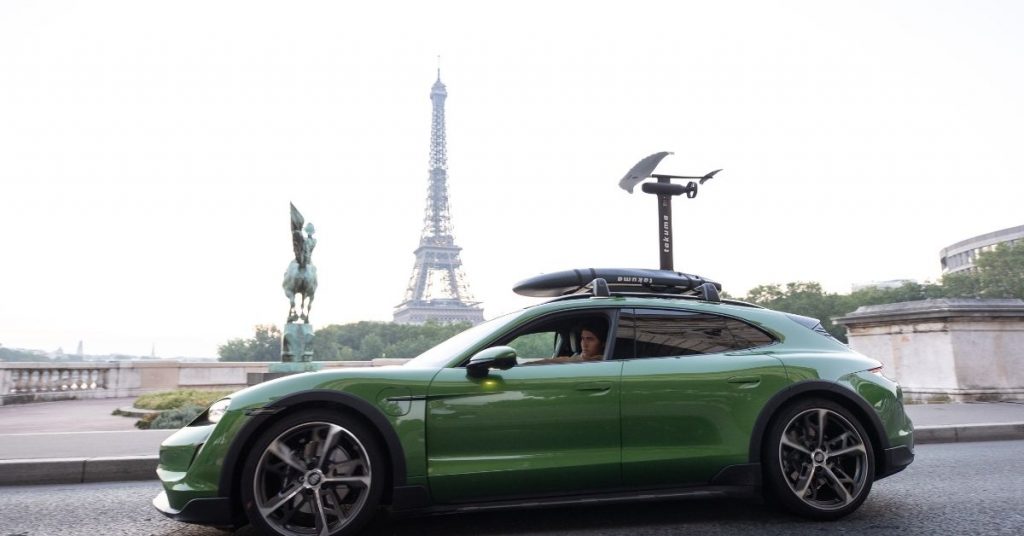 porshe-tekunda-voiture-surf-paris-tour-eiffel
