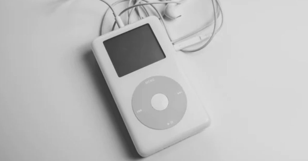 apple-ipod-shutterstock