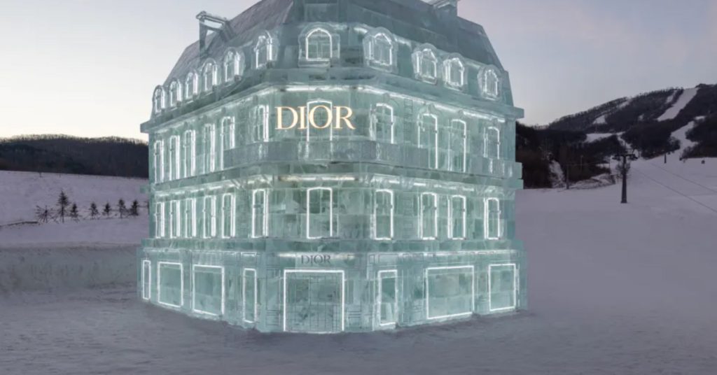 pop-up-store-sculpture-sur-glace-dior-chine-nouvel-an-lunaire