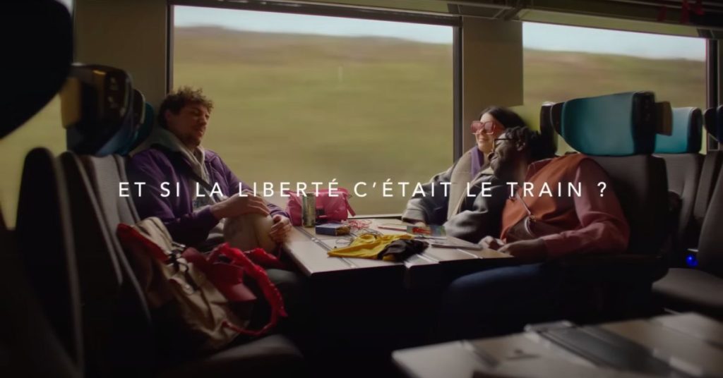 rosa-paris-sncf-voyageurs-born-to-be-wild