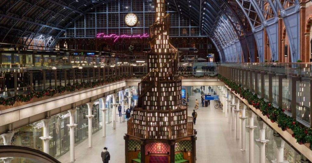 sapin-noel-saint-pancras-londres