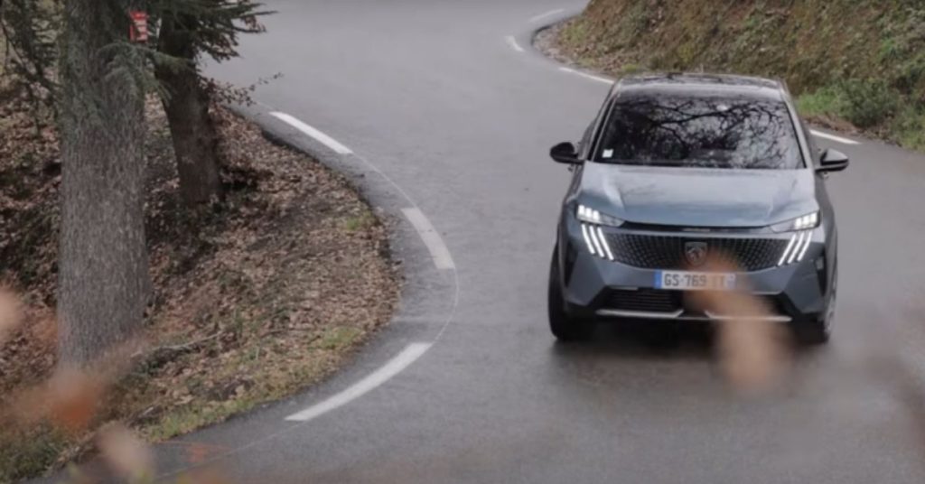 publicis-conseil-peugeot-auto-plus-e-3008