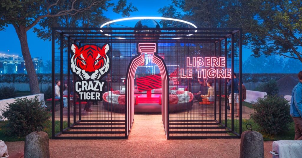 jupdlc-crazy-tiger-wild-buzz-agency
