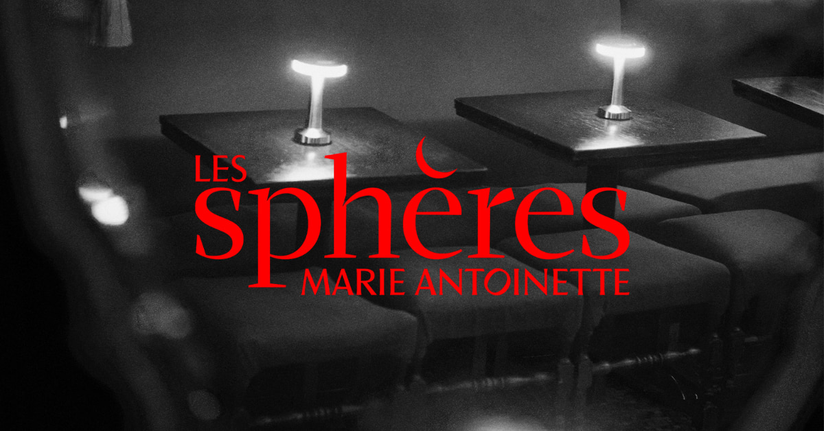 marie-antoinette-lance-les-spheres-marie-antoinette-avec-spheres