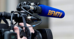 BFMTV repasse en tête des chaînes info en mars, devant CNews