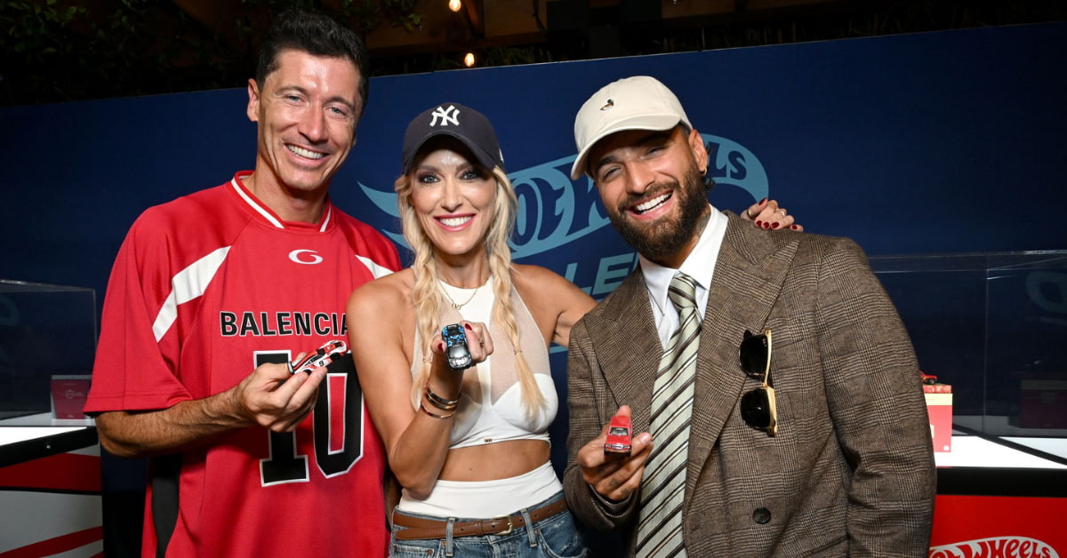 hot-wheels-lance-challenge-accepted-maluma-supercar-blondie-robert-lewandowski 