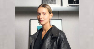 helmut-nomme-julie-simonin-directrice-creation-adjointe