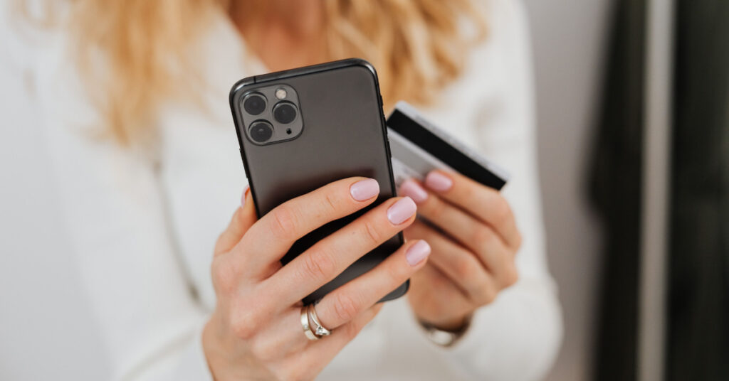 jupdlc-post-panier-pourquoi-social-commerce-séduit-consommateurs